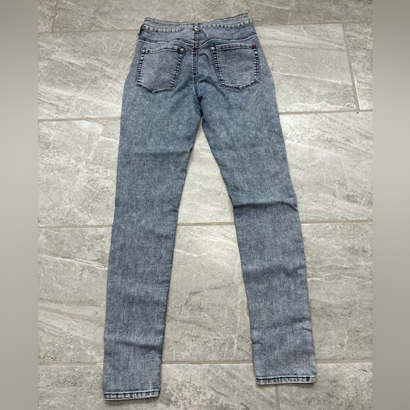 Bullhead Jeans | Size 5 - Picture 2 of 4